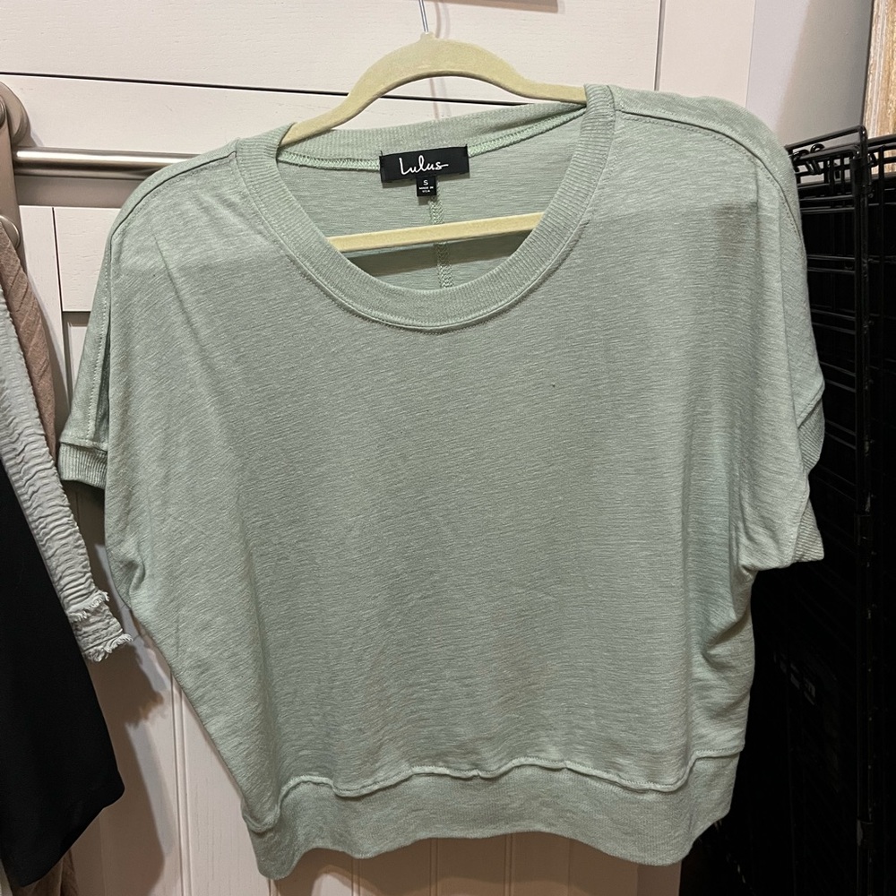 Lulus green cotton top